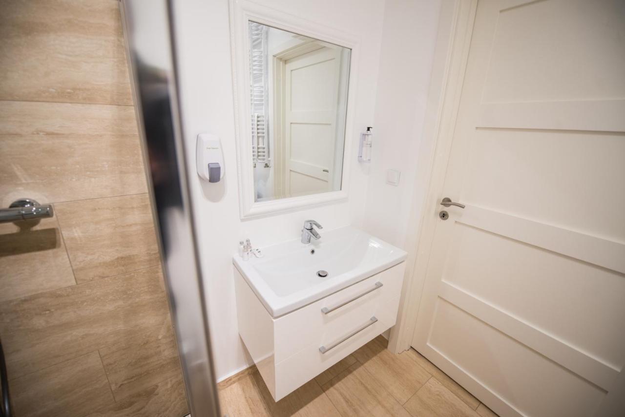 Premium Apartamenty Naleczow Ngoại thất bức ảnh